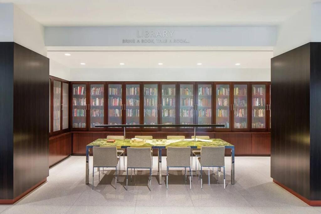 Elegant Apartment W Views At Crystal City Άρλινγκτον Εξωτερικό φωτογραφία