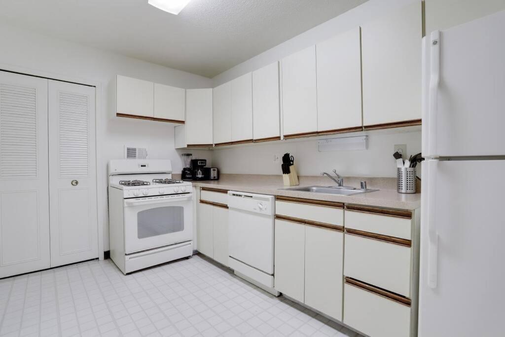 Elegant Apartment W Views At Crystal City Άρλινγκτον Εξωτερικό φωτογραφία