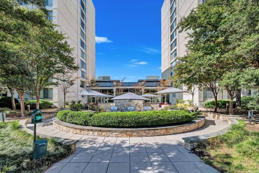 Elegant Apartment W Views At Crystal City Άρλινγκτον Εξωτερικό φωτογραφία
