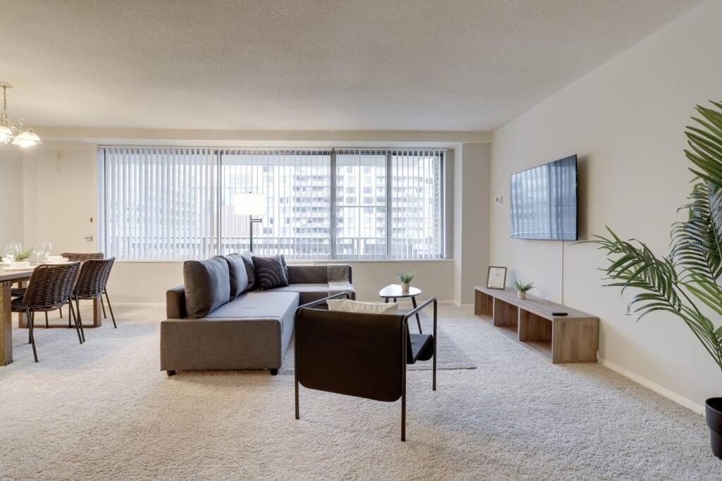 Elegant Apartment W Views At Crystal City Άρλινγκτον Εξωτερικό φωτογραφία